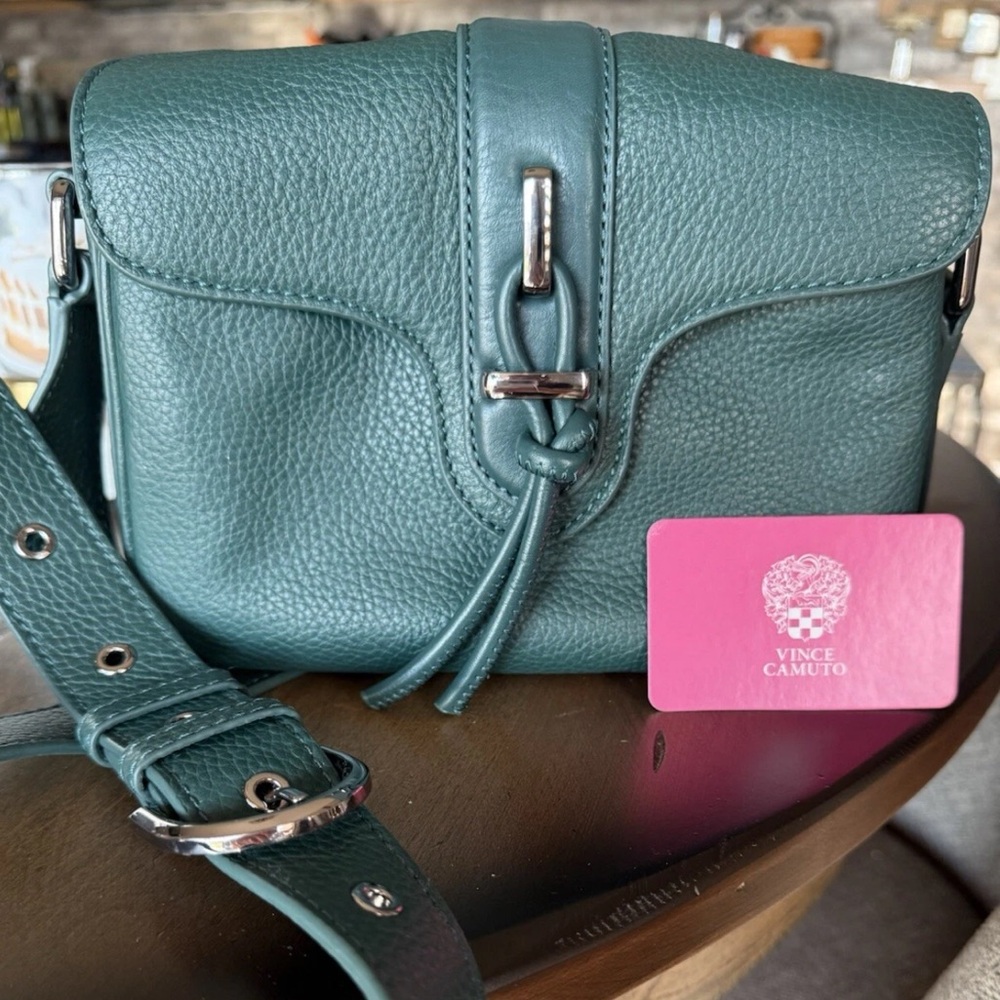 NWOT Vince Camuto “Maecy” Malachite Crossbody Purse
